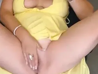 Insatiable MILF Likes Putting on a Showcase for You