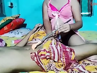 Observe Indian Duo's Spouse Witness Indian Wifey Get Her First-ever Weenie and Get a Cumload
