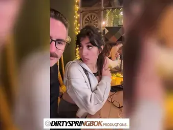 Aaliyah Yasin gets ravaged in public by a steaming Pakistani stud