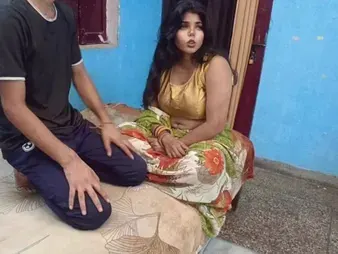 Xxxsoniya's Indian homemade sextape: Sloppy converse, in a body globes, with the addition of super-fucking-hot orgy with a steaming Indian duo