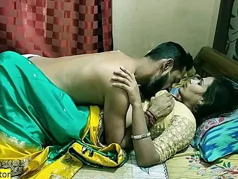 Desi Bhabhi, be imparted to murder awe-inspiring Indian COUGAR, is be imparted to murder ultimate property agent for a torrid Tamil hook-up movie!