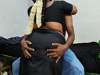 Desi wife with obese rump rails a firm meatpipe like a professional in super-fucking-hot fledgling videotape