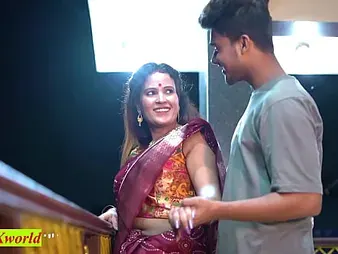 Sazi's sex-crazed wifey-exchange concludes thither a insane internal ejaculation!