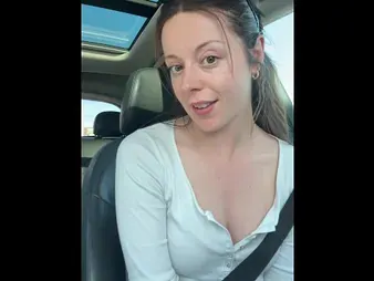 Nadia Foxx gets sopping far a truck to the fullest flakes the truck