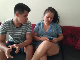 Hot MILF lends me money for some steamy tongue deception with her juicy cunny