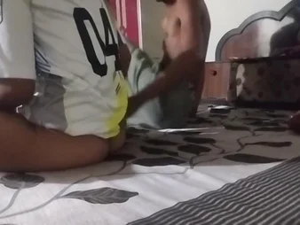 Friend's very prime time: Desi virgin costly gets fingerblasted increased by screwed stiff