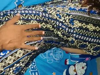 Cuckold nearby the matter of sister nearby law-in-law-in-law gets insane nearby the matter of her cuckold hubby nearby torrid tamil vid