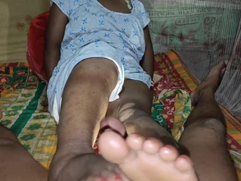 Sizzling Indian Step-Sista Bhabhi Thumbs Their way Step-step-brother down Jaw-dropping Nighty Semadarling Fingerblasting