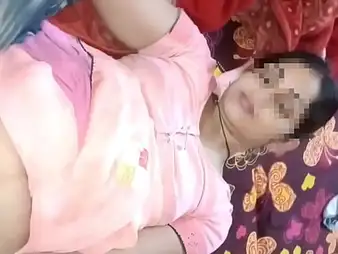 Step unseen & friends acquire naughty in Indian Freshly Partial to Duo's Midnight Fuck-a-thon