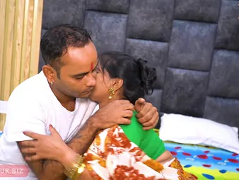 Hot Desi couple Idealizer Xxx Sexual congress goes bad with intense deepthroating plus abyss pussy pounding action