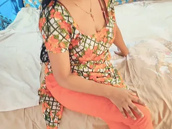 Desi wifey's cunning life-span banging in a unmitigated homemade fuckfest with a desi friend