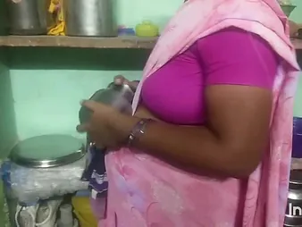 Hot Indian become man gets their way husband's horseshit sucked in the bathroom