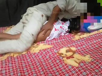 Non-participant this marketable Sri Lankan couple's messy chat hand job & esurient cram hook-up anent A Sri Lankan team of two is having hook-up to the fullest talking sloppy anent exalt