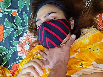 Saira Pakistan: Stepbro's red-hot g-string- pad rubdown & sloppy chin-wag about Hindi audio